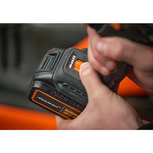 dewalt_dck200mp2t_qw_16