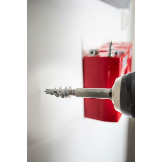 spit_060141_4
