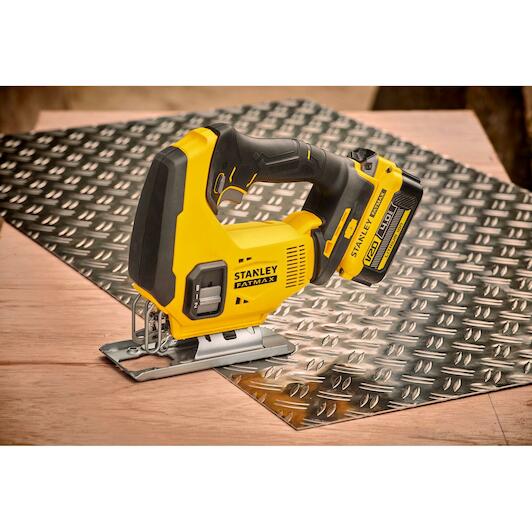 stanley_sfmcs600b_xj_3