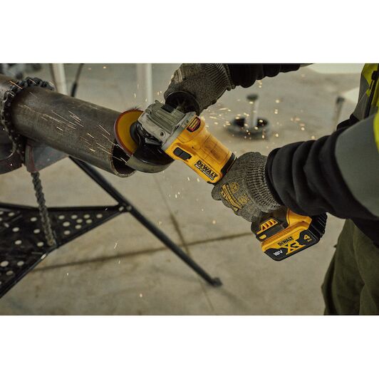 dewalt_dcg407m2t_qw_7