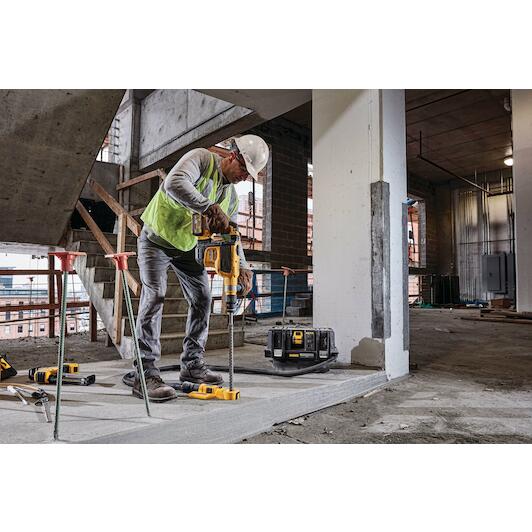 dewalt_dcv586mt2_qw