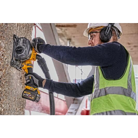 dewalt_dcg200t2_qw