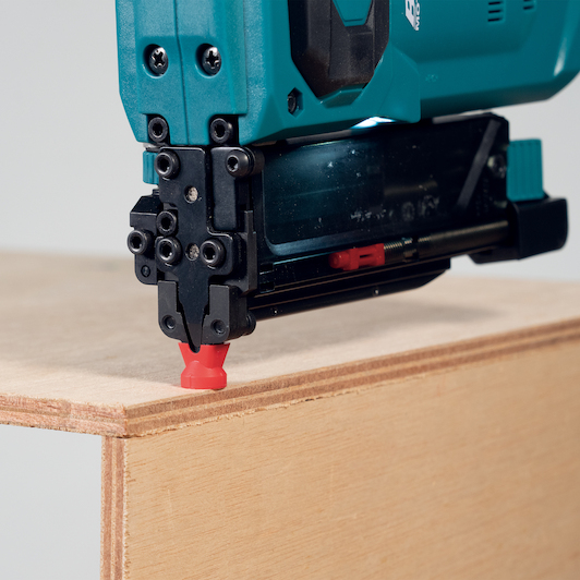 makita_422872_7