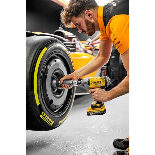 dewalt_dcf900h2t_qw_11