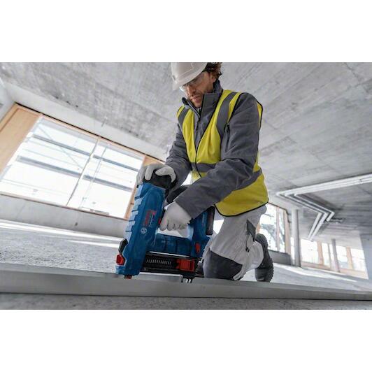 bosch_06019l7002