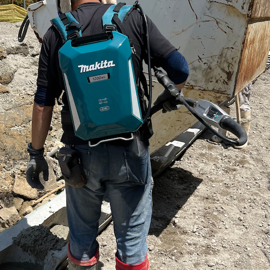 makita_vr001cz_16