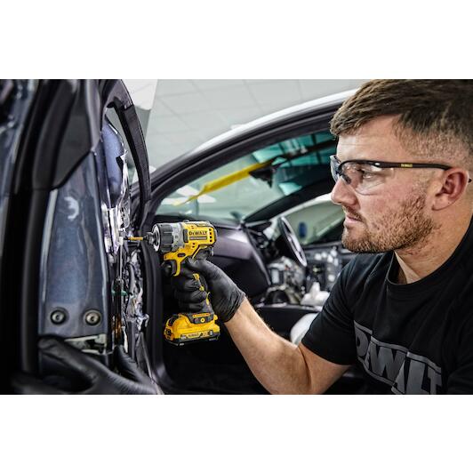 dewalt_dcf601d2_qw