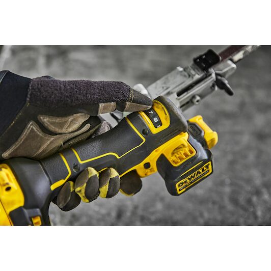 dewalt_dcm200n_xj_9