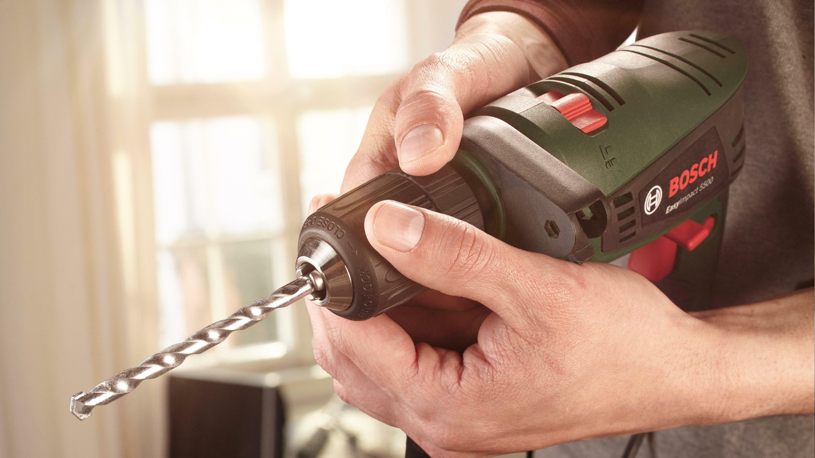 BOSCH UniversalImpact 800 impact drill 800W in case 0603131100