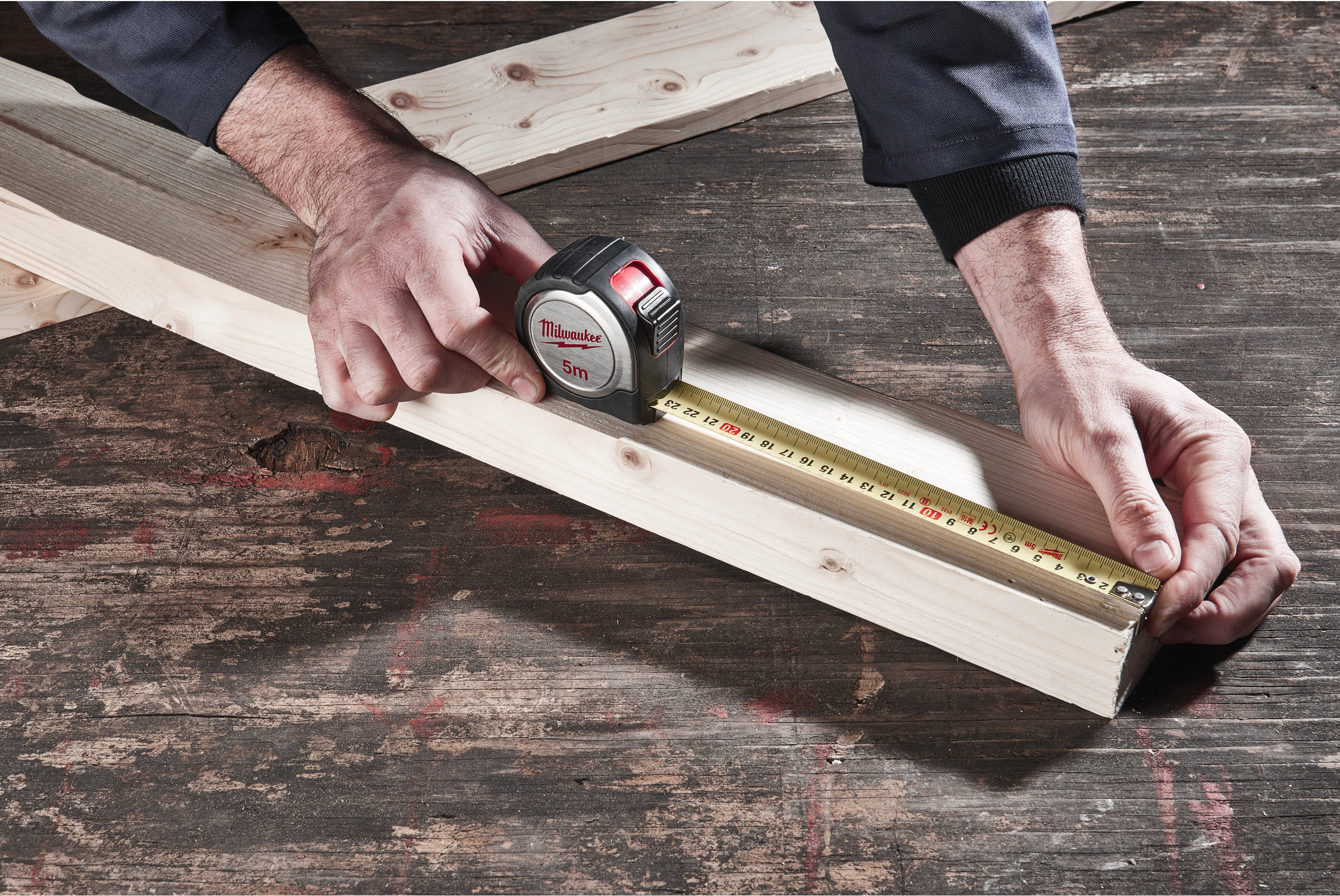 MILWAUKEE M18 BMT-0 compacte accu-multitool in doos (zonder accu en
