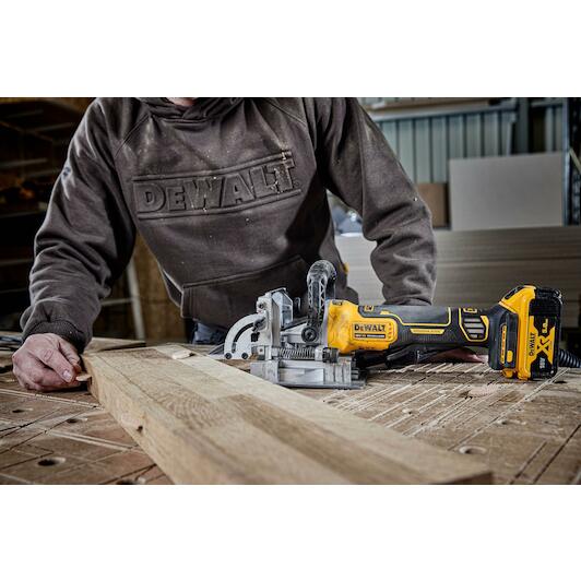 dewalt_dcw682p2_qw