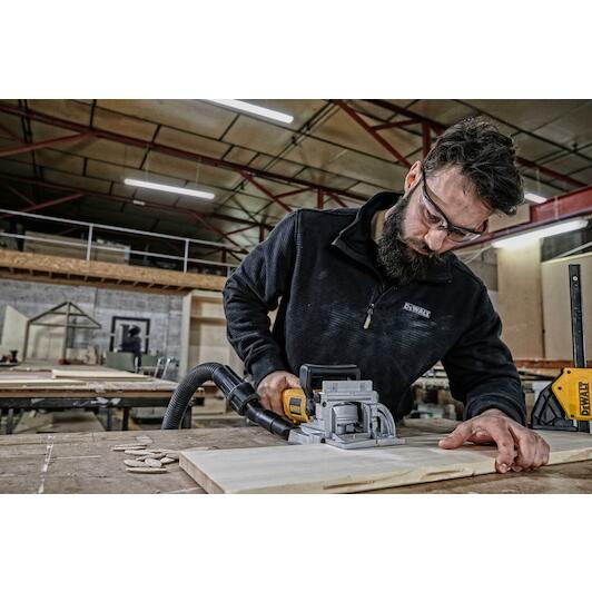 dewalt_dw682k_qs