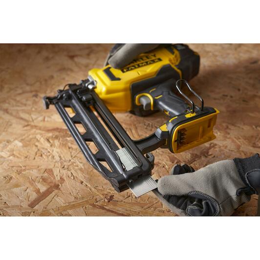 stanley_sfmcn616b_xj_10