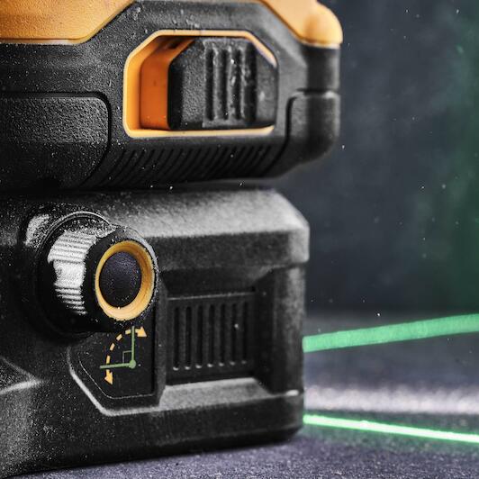 dewalt_dce089ng18_xj