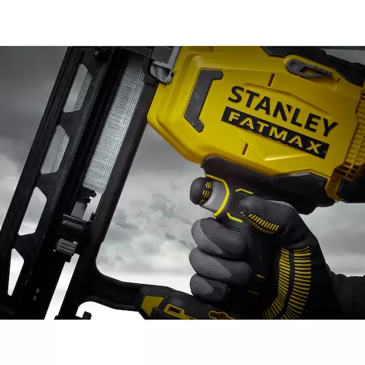 stanley_sfmcn616d2k_qw_11