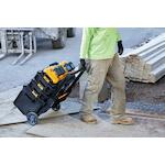 dewalt_dcb104_qw