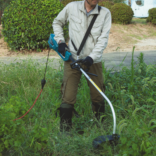 makita_ur3501