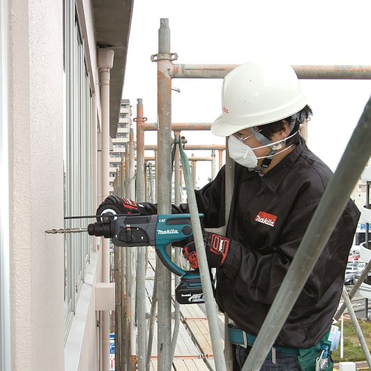 makita_dhr202zj